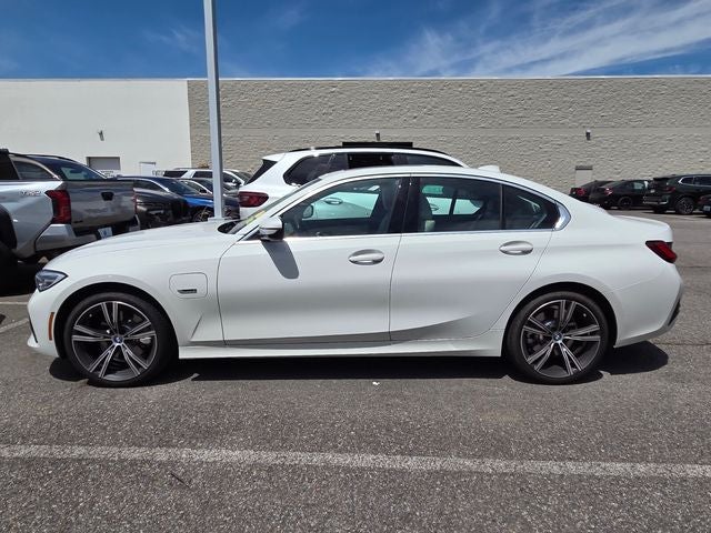 2022 BMW 3 Series 330e xDrive