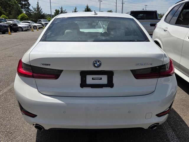 2022 BMW 3 Series 330e xDrive