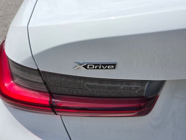 2022 BMW 3 Series 330e xDrive