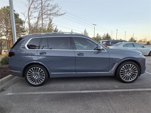 2025 BMW X7 xDrive40i
