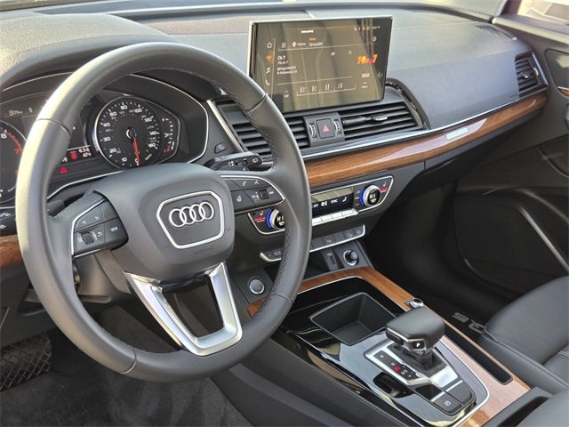 2023 Audi Q5 40 Premium quattro