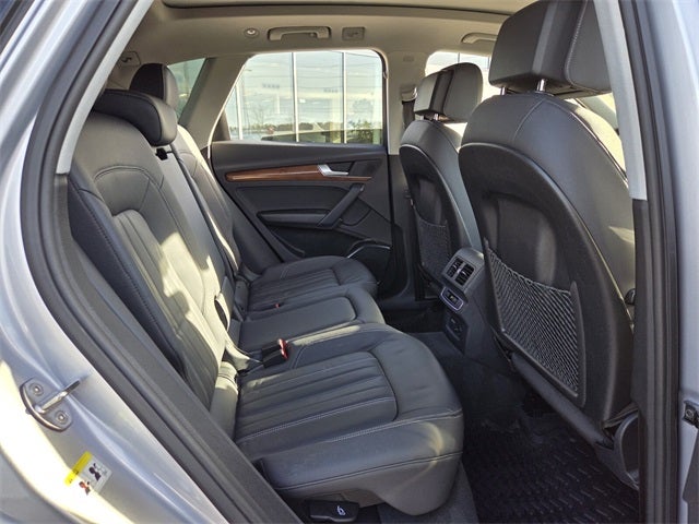 2023 Audi Q5 40 Premium quattro