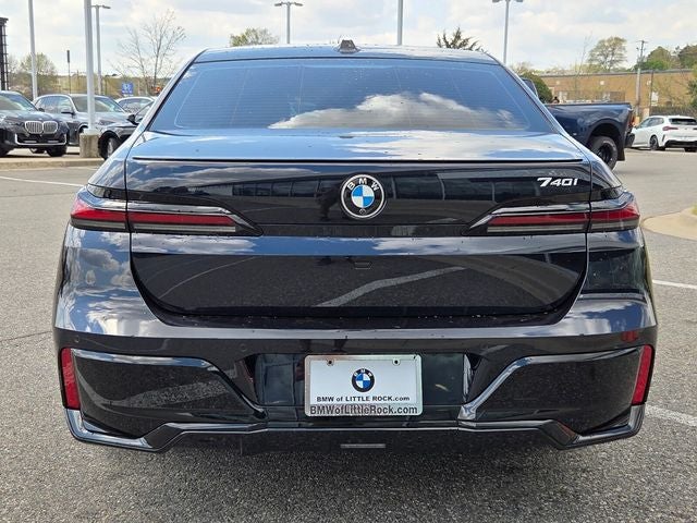 2024 BMW 7 Series 740i M Sport