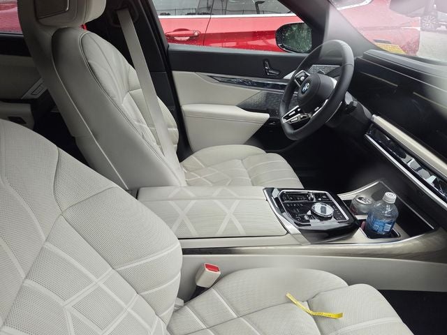 2025 BMW 7 Series 760i xDrive