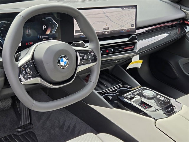 2025 BMW 5 Series 530i
