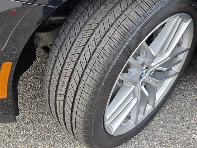 2025 BMW 5 Series 530i