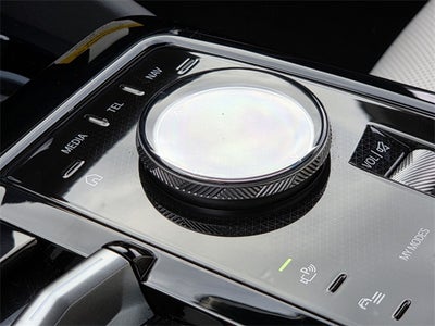 2025 BMW 5 Series 530i