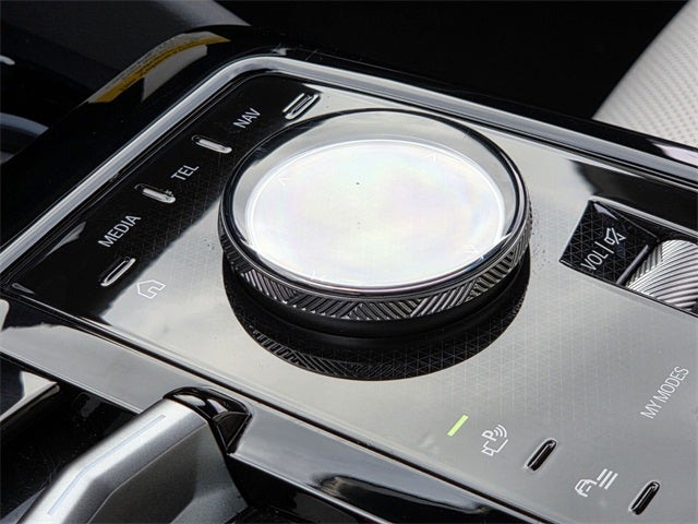 2025 BMW 5 Series 530i