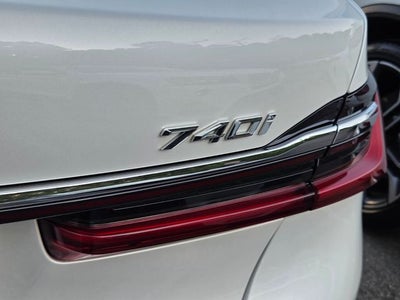 2022 BMW 7 Series 740i