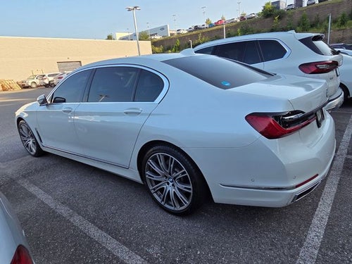 2022 BMW 7 Series 740i
