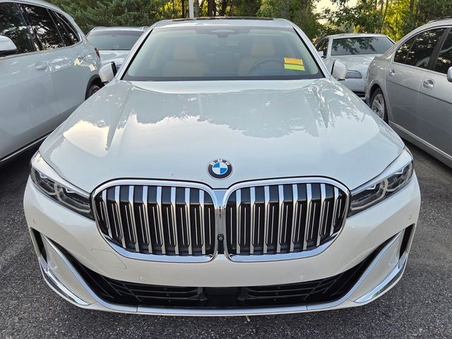 2022 BMW 7 Series 740i