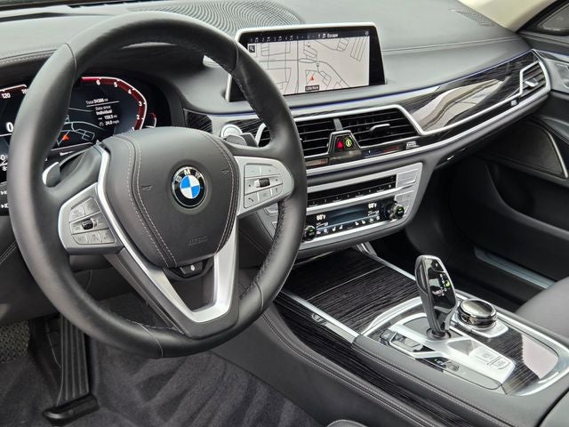 2022 BMW 7 Series 750i xDrive