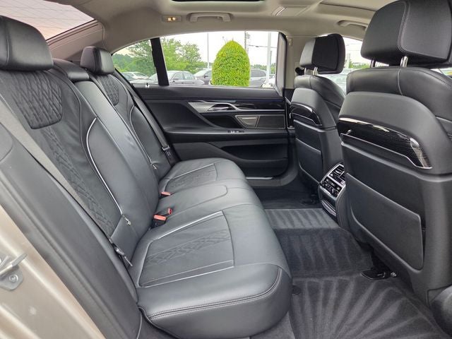 2022 BMW 7 Series 750i xDrive