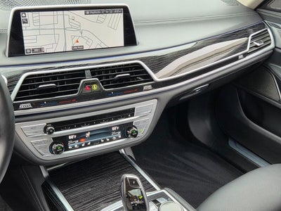 2022 BMW 7 Series 750i xDrive