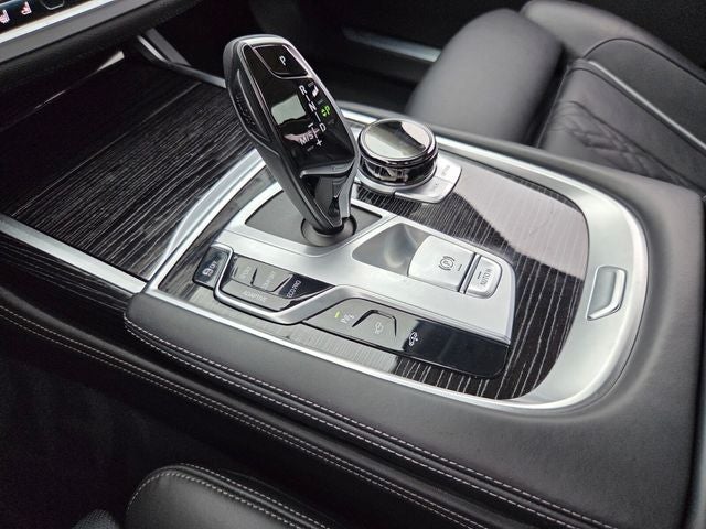 2022 BMW 7 Series 750i xDrive