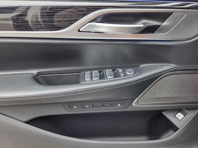 2022 BMW 7 Series 750i xDrive
