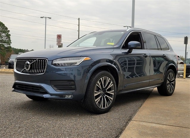 2021 Volvo XC90 T6 Momentum