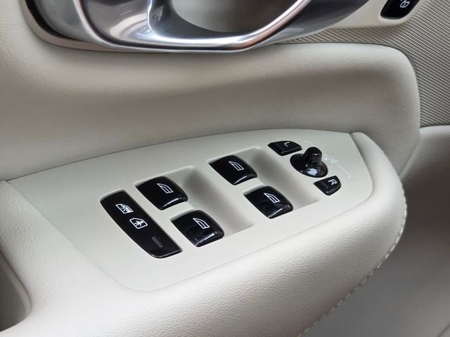 2023 Volvo XC90 Recharge Plug-In Hybrid Ultimate Ultimate