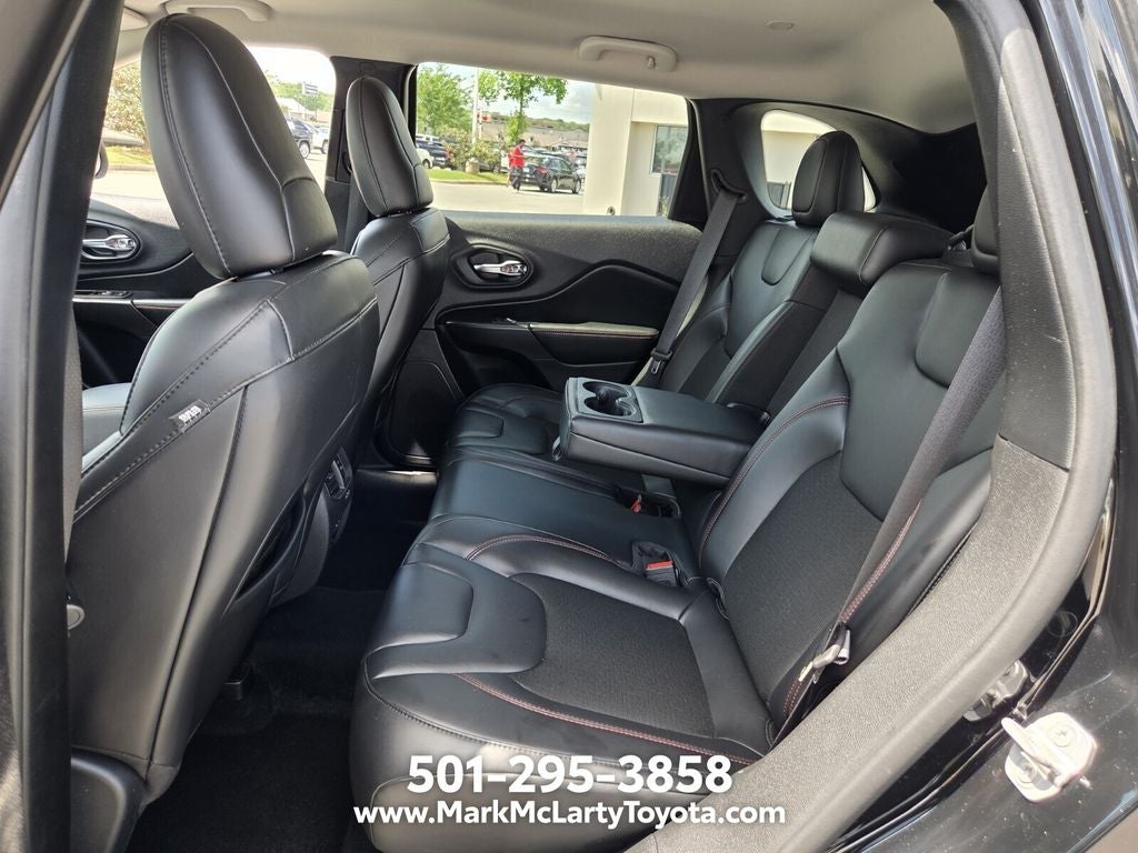 2020 Jeep Cherokee Trailhawk