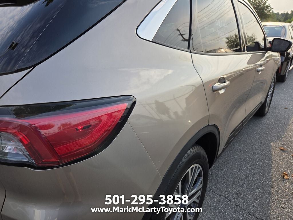 2020 Ford Escape SEL