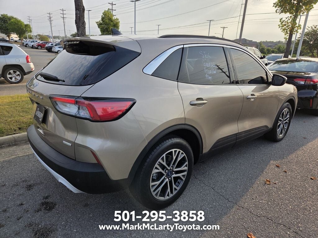 2020 Ford Escape SEL