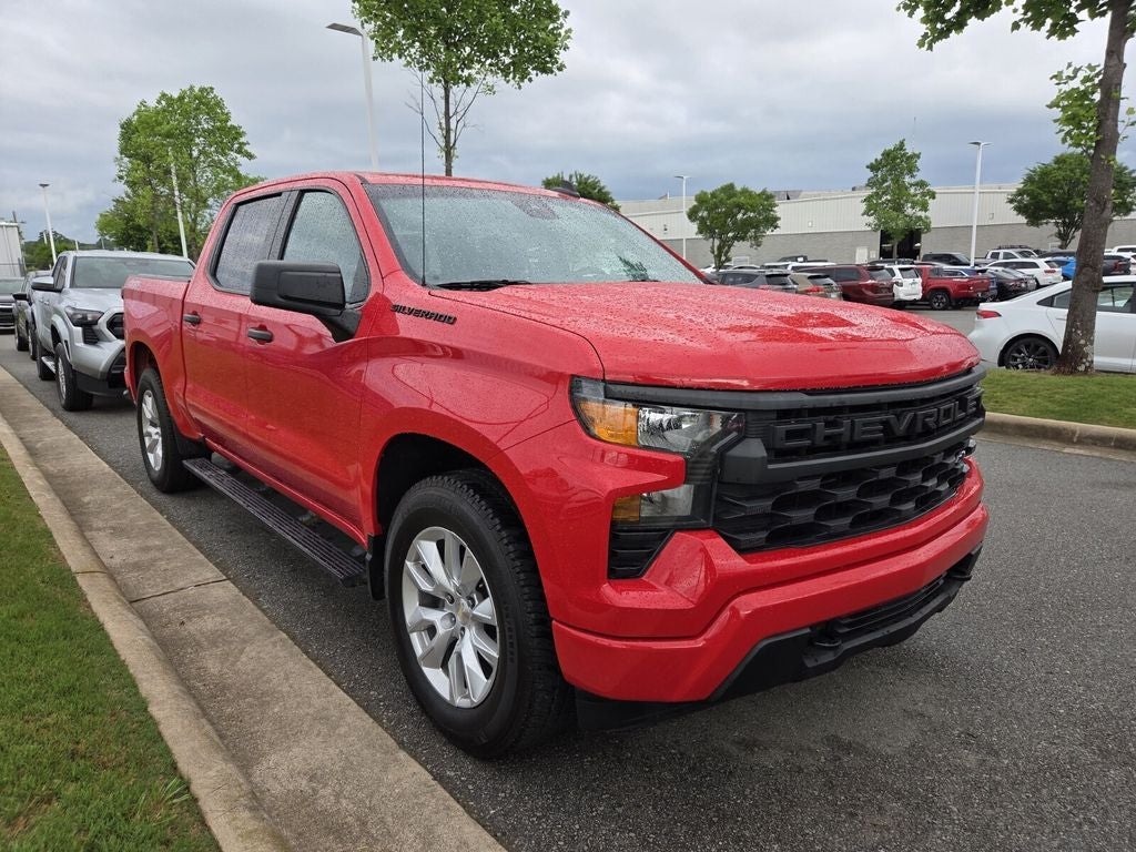 2022 Chevrolet Silverado Custom