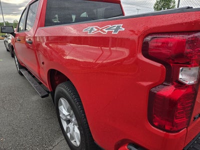 2022 Chevrolet Silverado Custom