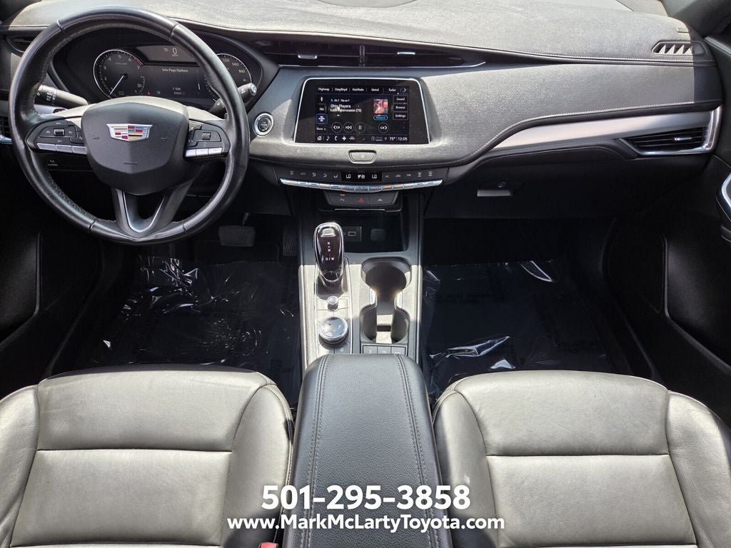 2023 Cadillac XT4 Premium Luxury
