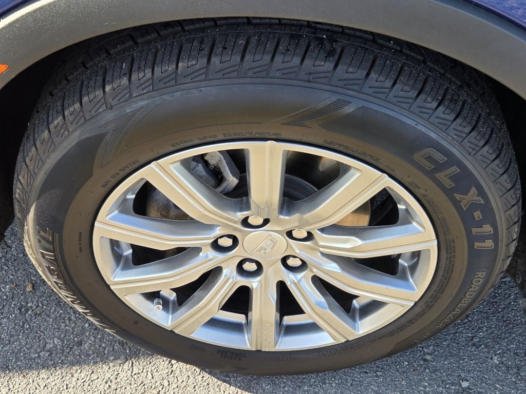 2023 Cadillac XT4 Premium Luxury