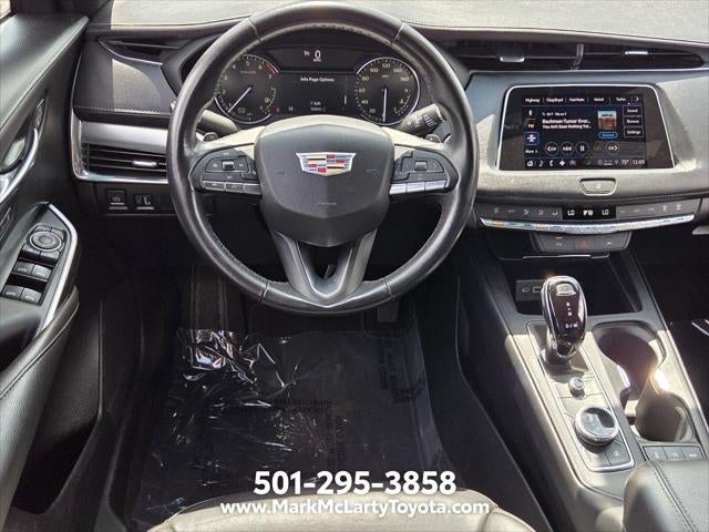 2023 Cadillac XT4 Premium Luxury