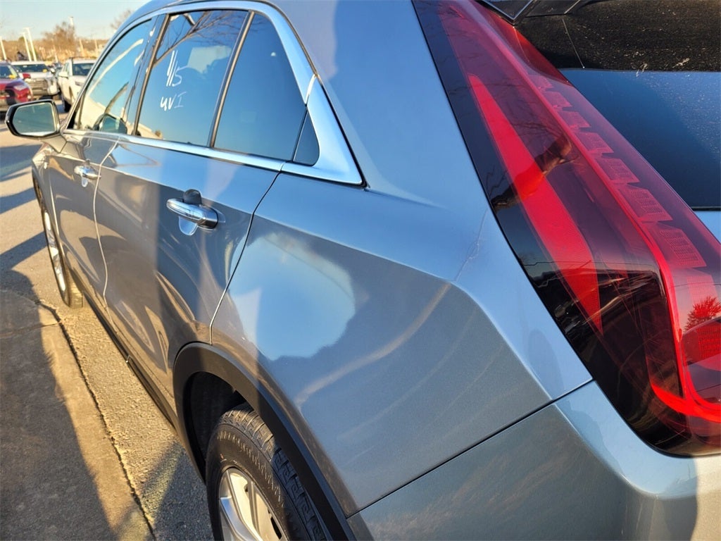 2023 Cadillac XT4 Premium Luxury