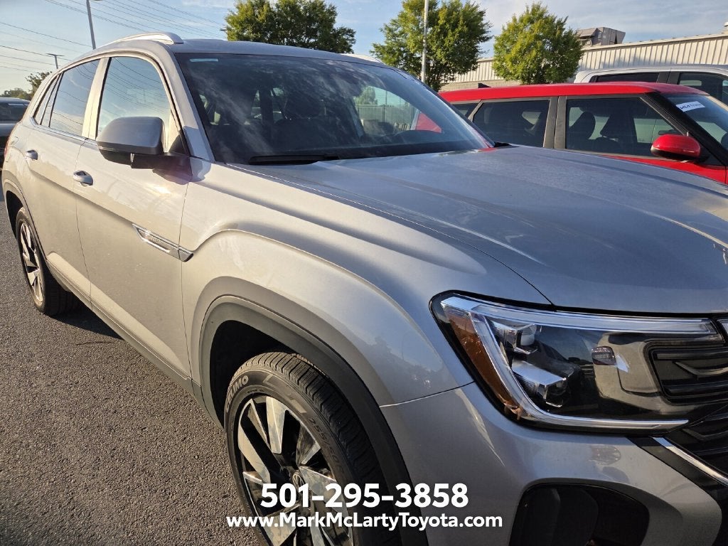 2025 Volkswagen Atlas Cross Sport 2.0T SE w/Technology