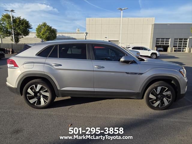 2025 Volkswagen Atlas Cross Sport 2.0T SE w/Technology