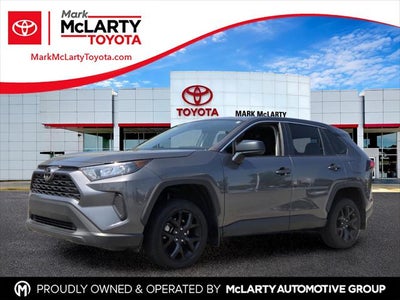 2022 Toyota RAV4 LE