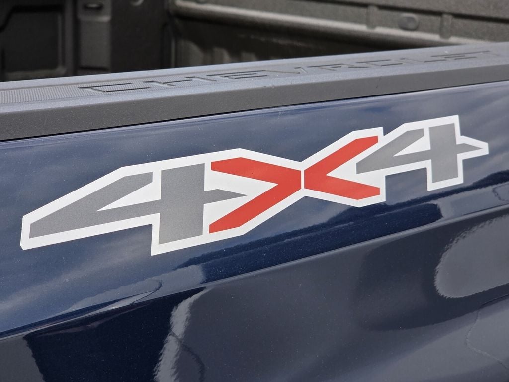 2023 Chevrolet Silverado Custom