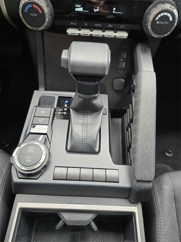 2025 Toyota TACOMA SR5 SR5