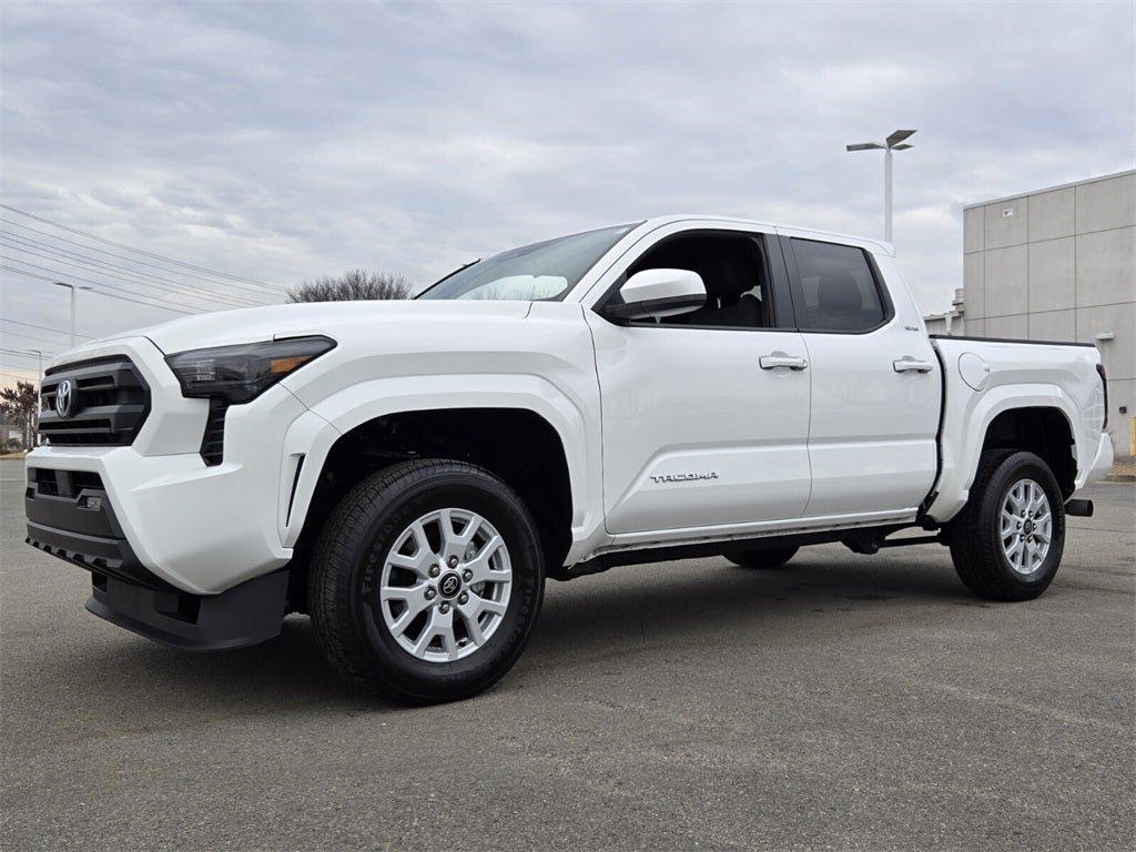 2025 Toyota TACOMA SR5 SR5