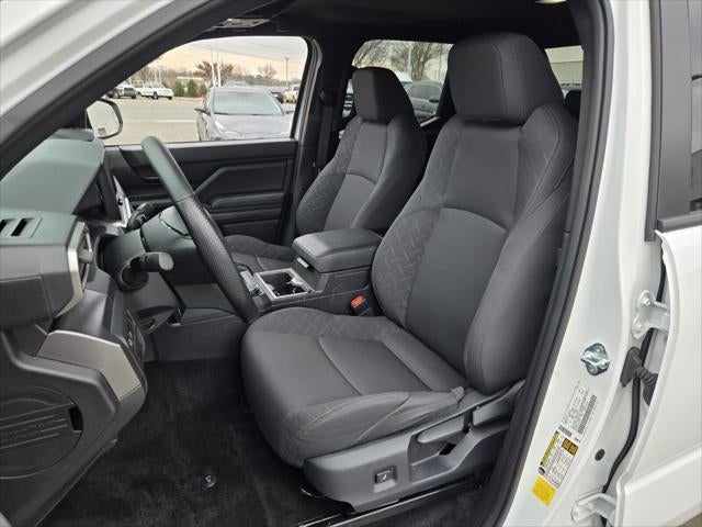 2025 Toyota TACOMA SR5 SR5