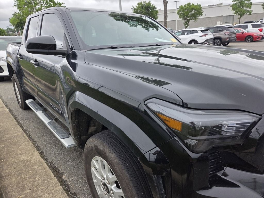 2025 Toyota TACOMA SR5 SR5