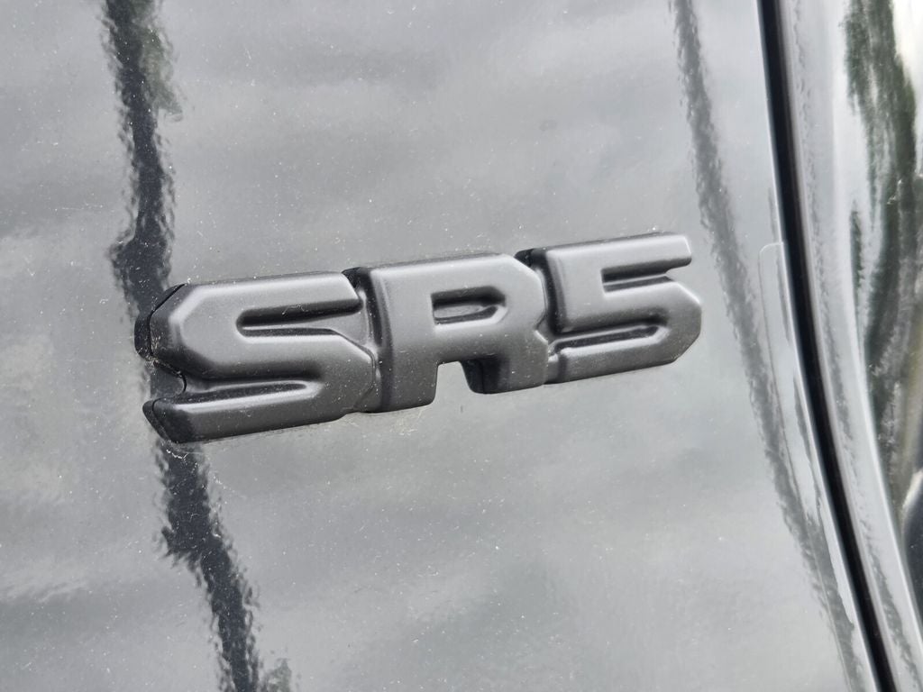 2025 Toyota TACOMA SR5 SR5