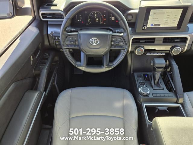 2025 Toyota TACOMA SR5 SR5