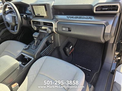2025 Toyota TACOMA SR5 SR5