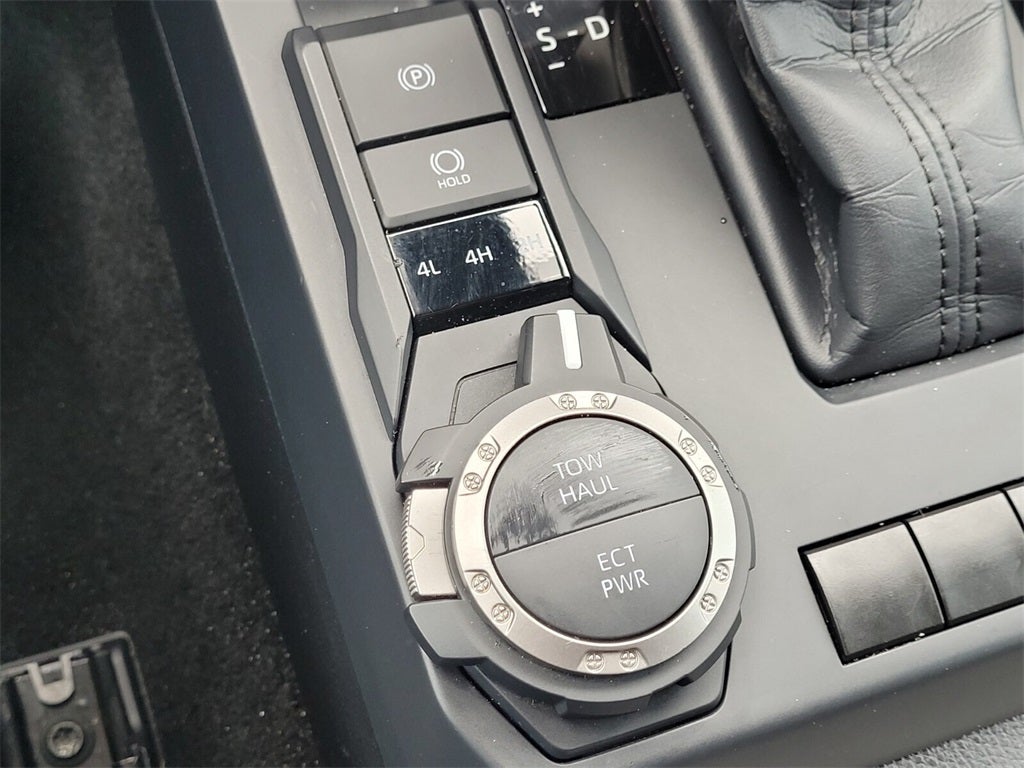 2024 Toyota TACOMA SR5 SR5