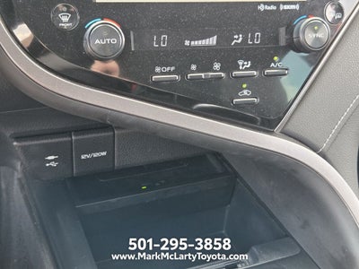 2019 Toyota CAMRY XSE