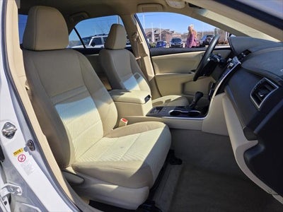 2017 Toyota CAMRY HYBRID LE