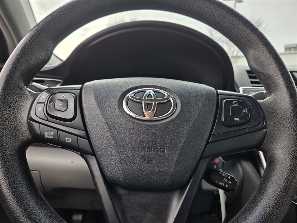 2015 Toyota CAMRY LE