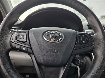 2015 Toyota CAMRY LE