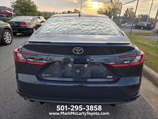 2025 Toyota Camry SE