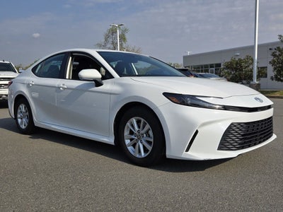 2025 Toyota CAMRY LE