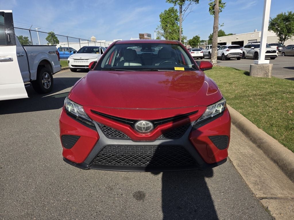 2020 Toyota CAMRY SE